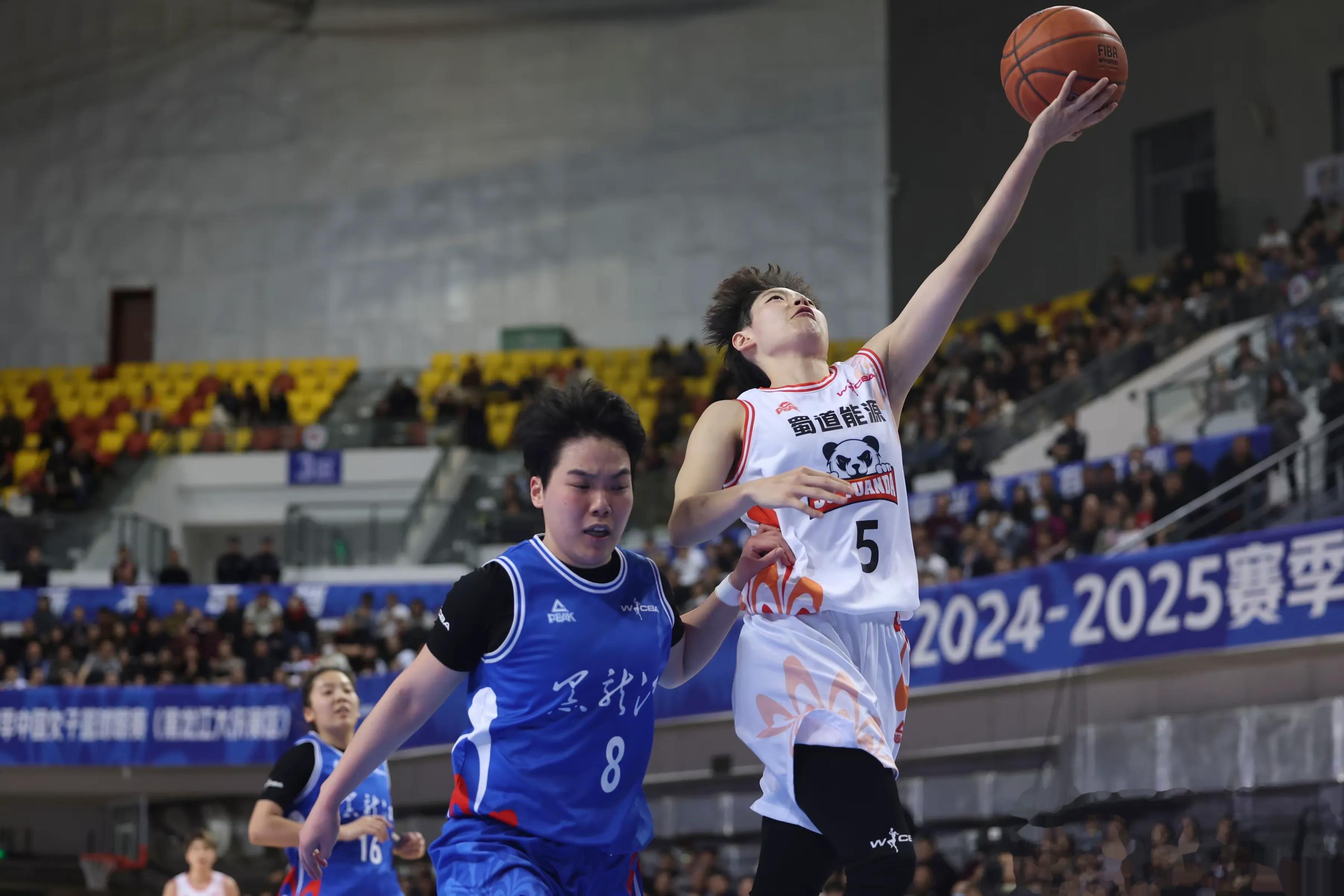 包含赛前体能课后，亚特兰大伤情更新备战CBA常规赛，底气十足，纪律约束更严格的词条