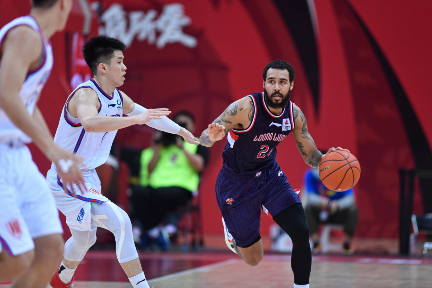 篮球行进间上篮教案-九游会登录入口